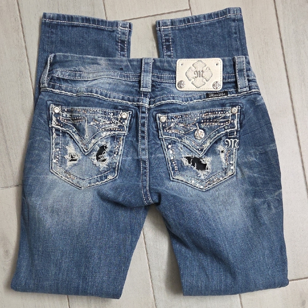 MISS ME Mid-Rise Easy Straight Jeans